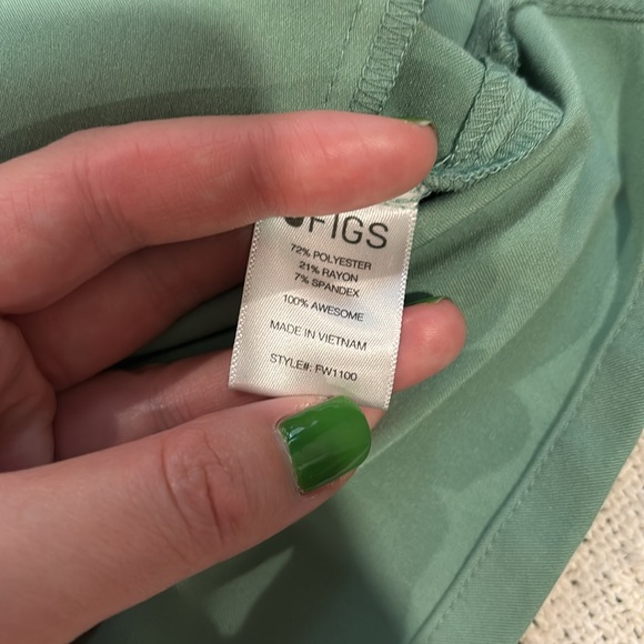 Figs Casma Top in Jade, size S - Picture 3 of 4